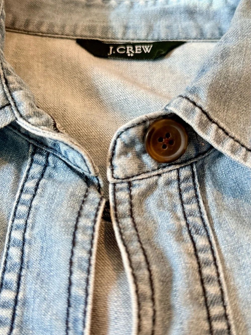 J.Crew - Chambray Utility Jacket - M - Light Wash Indigo
